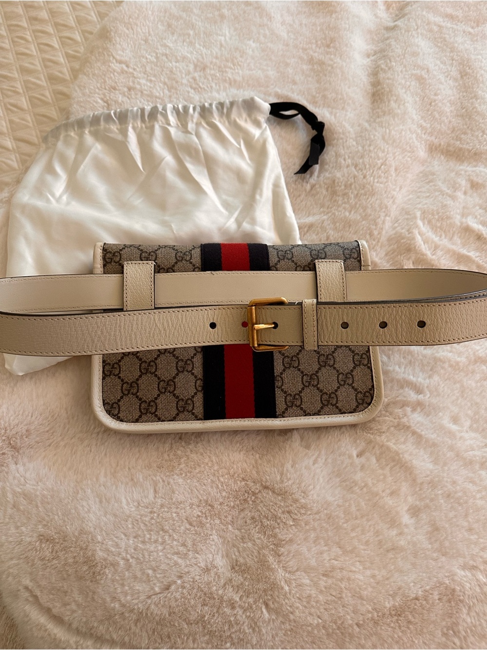 Gucci Beige GG Supreme Canvas Crossbody with Navy and Red Web Stripe - Picture 5 of 7